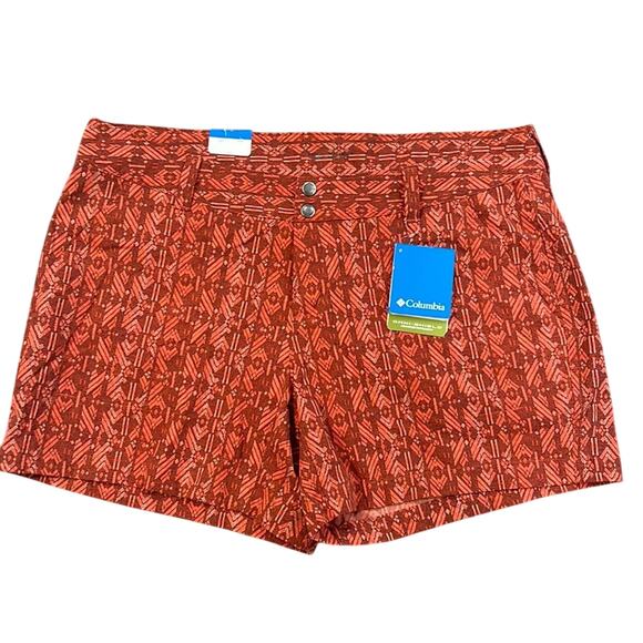 NWT COLUMBIA Aztec Geo Print Saturday Trail Shorts Size 16 - Picture 1 of 10